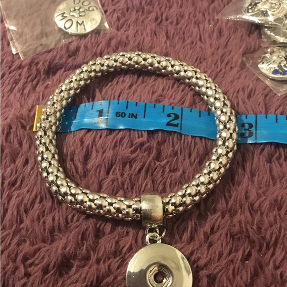 Adorable NEW Hello Kitty Silver Toned Fashion Charm Bracelet With Charms - Picture 15 of 15